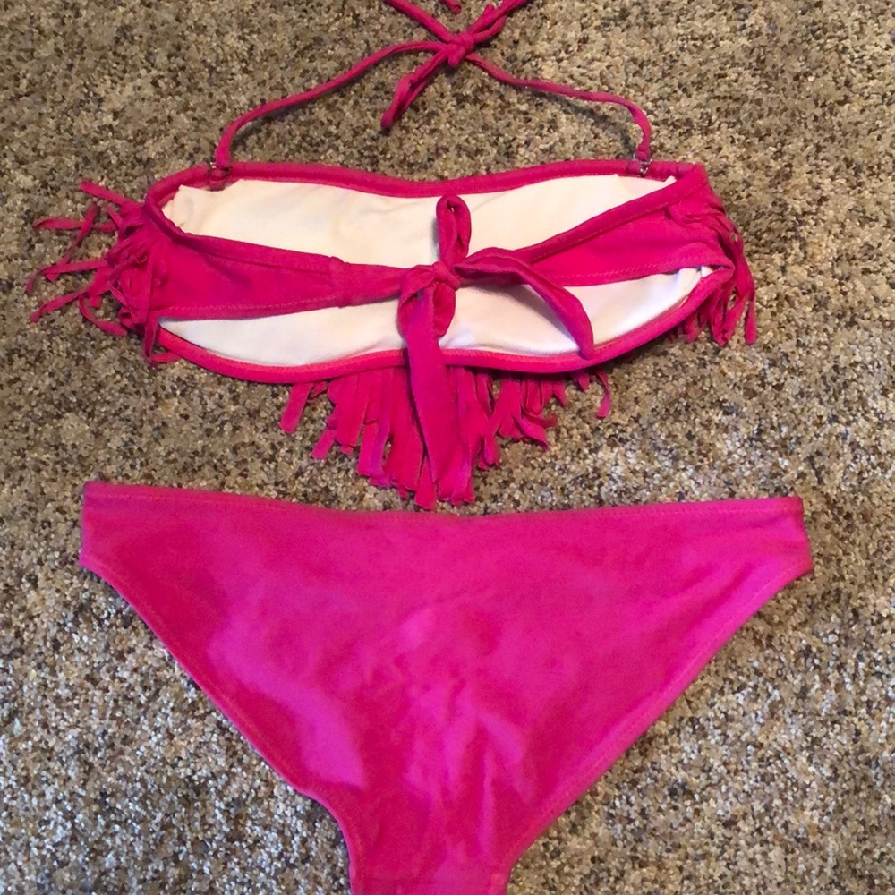 Swimsuit - Picture 2 of 3
